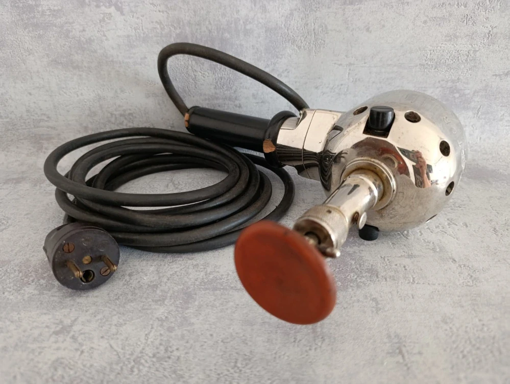 Historický vibrační masážní / terapeutický přístroj PENETRATOR Patent
